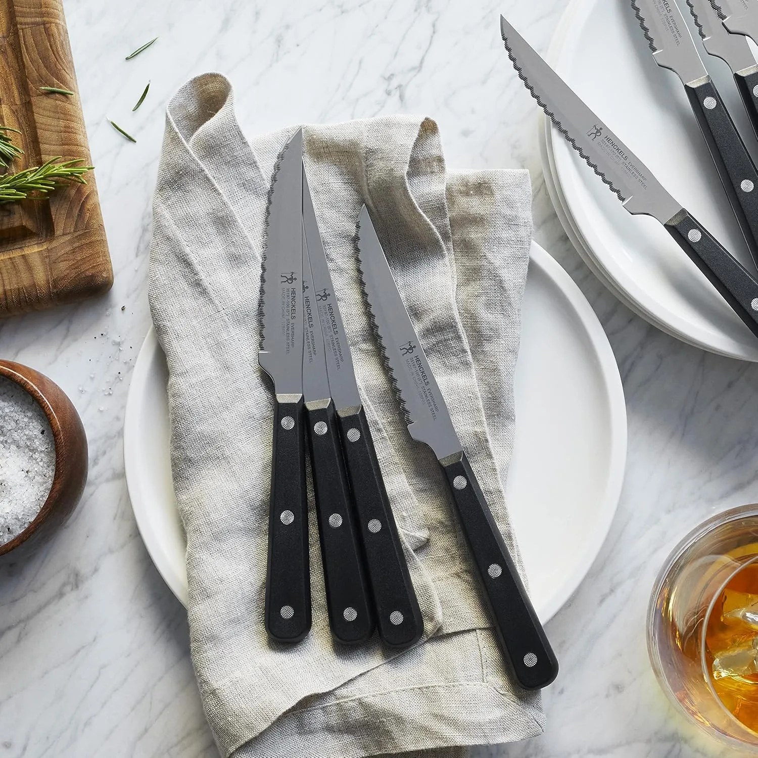 HENCKELS Razor-Sharp Steak Knife Set of 8, German Engineered Informed by 100  Years of Mastery,Black