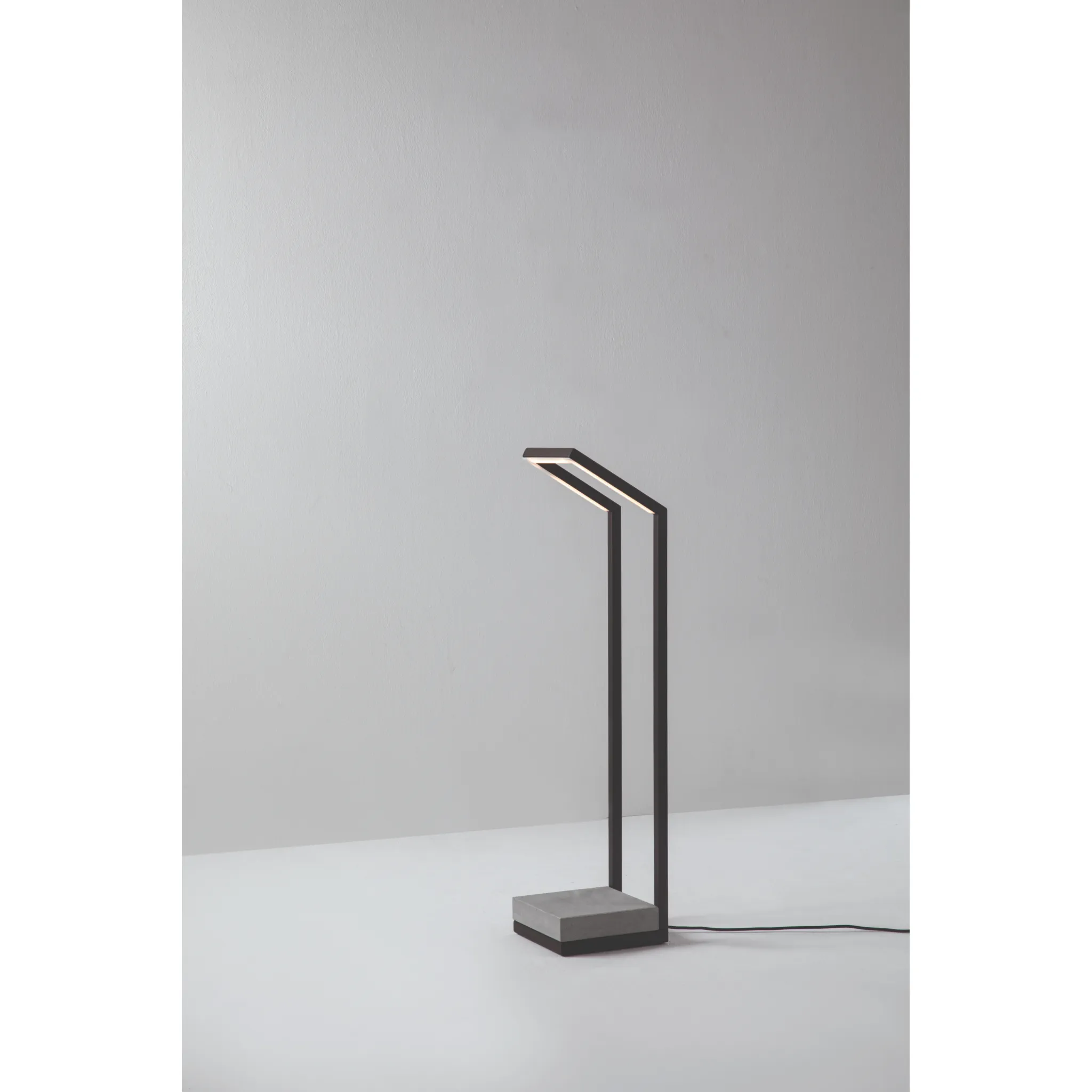 Iron Outdoor Ground Lantern | Unopiu Tratto