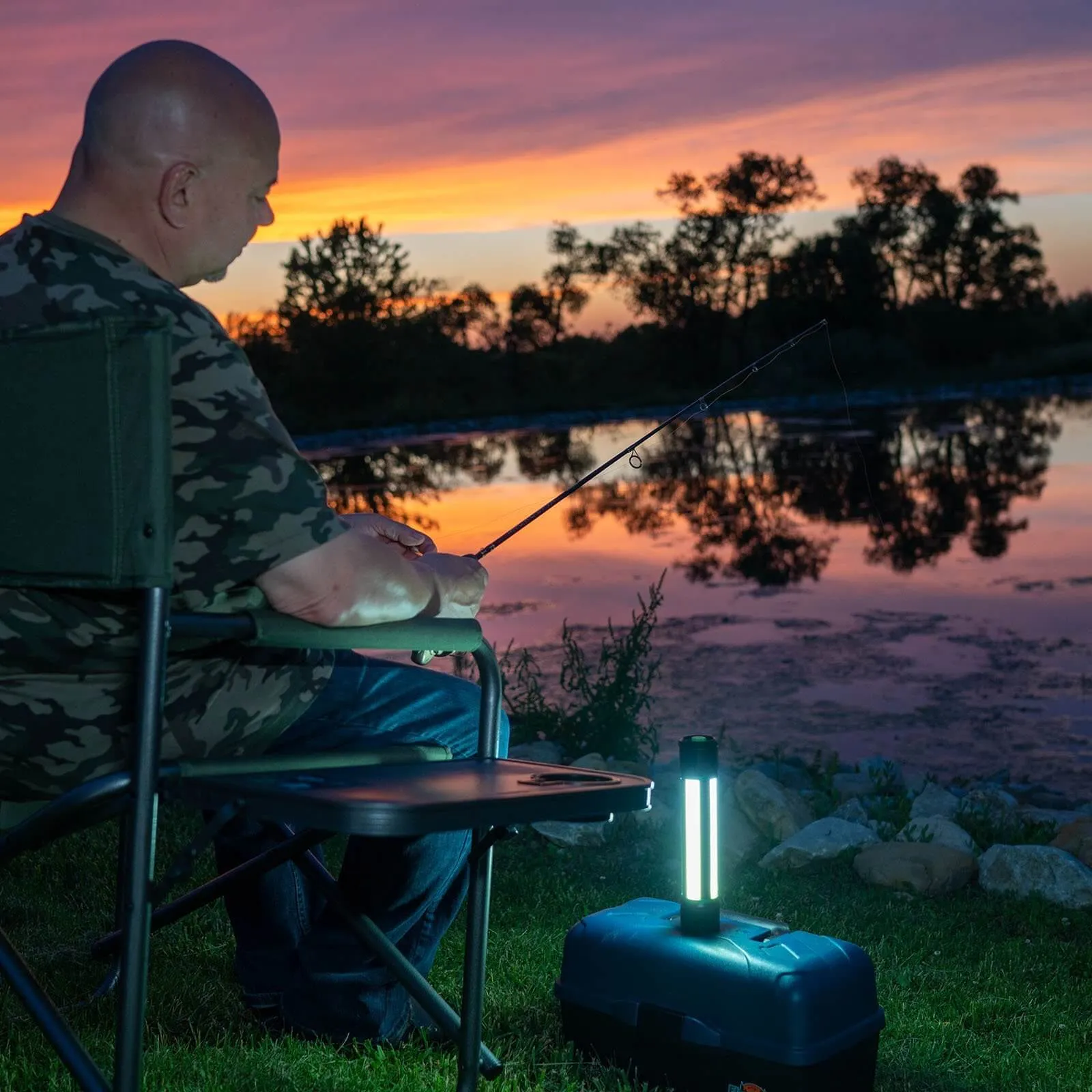 Kodiak® Rechargeable Kuadrant® 2000 Lumen COB LED Lantern
