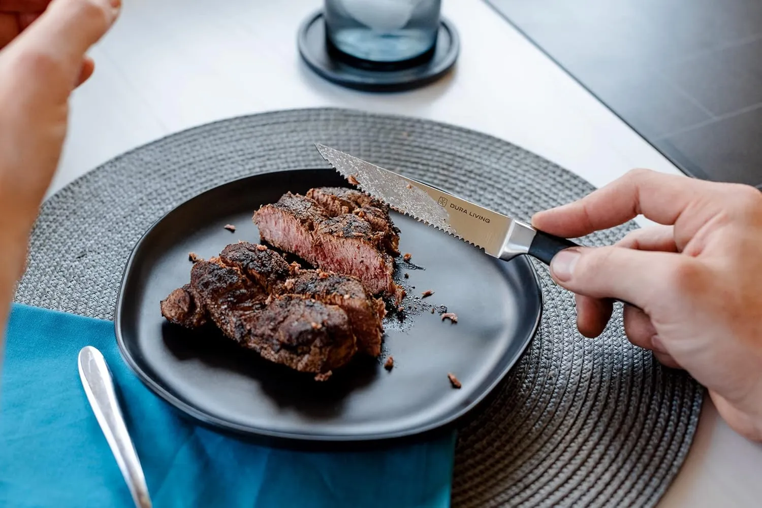 Premium 4-Piece Steak Knife Set – Sharp Serrated Blades, Forged High Carbon Stainless Steel, Full Tang, Ergonomic Handle, Elegant Black Finish – Ideal for Dining & Entertaining