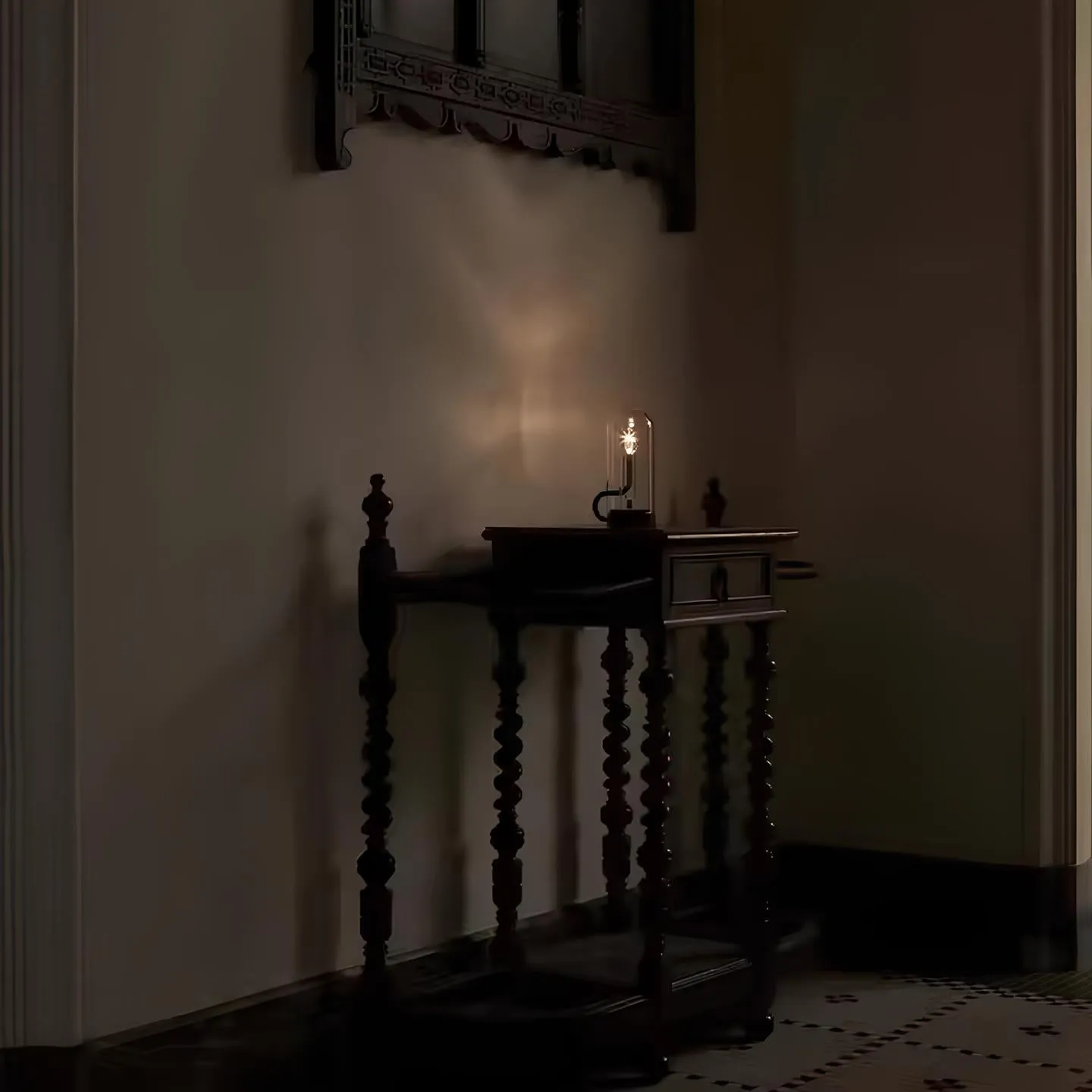 Taavita Pendulum Lantern - Magnetic Swing Feature, Rechargeable Battery